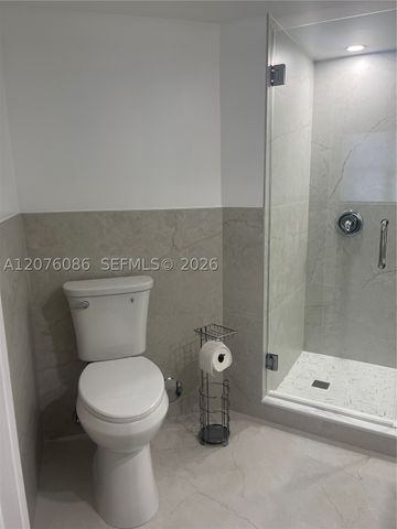 10249 NW 9th St Cir 108-8, Miami, FL 33172