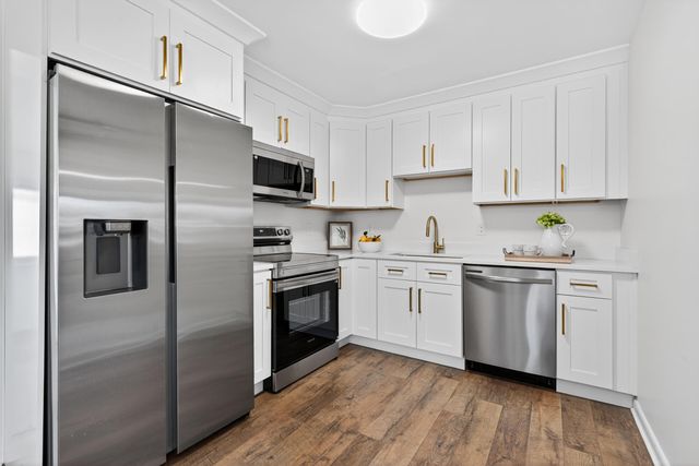 2113 St Teresa Drive, Lexington, KY 40502