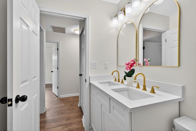 2113 St Teresa Drive, Lexington, KY 40502