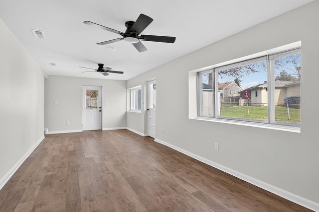 2113 St Teresa Drive, Lexington, KY 40502