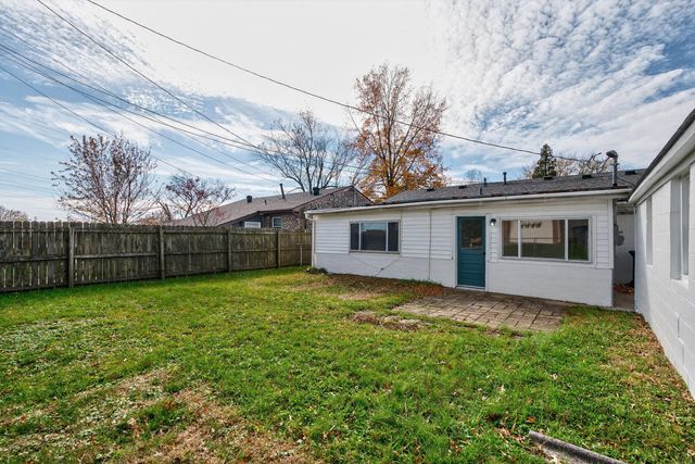 2113 St Teresa Drive, Lexington, KY 40502