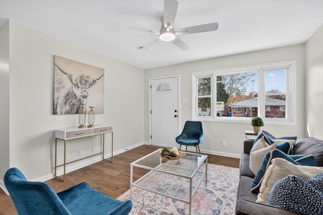 2113 St Teresa Drive, Lexington, KY 40502