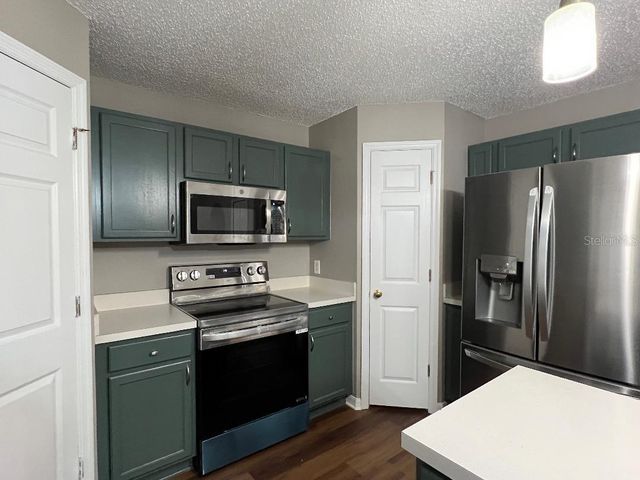 512 YEARLING COVE LOOP, Apopka, FL 32703