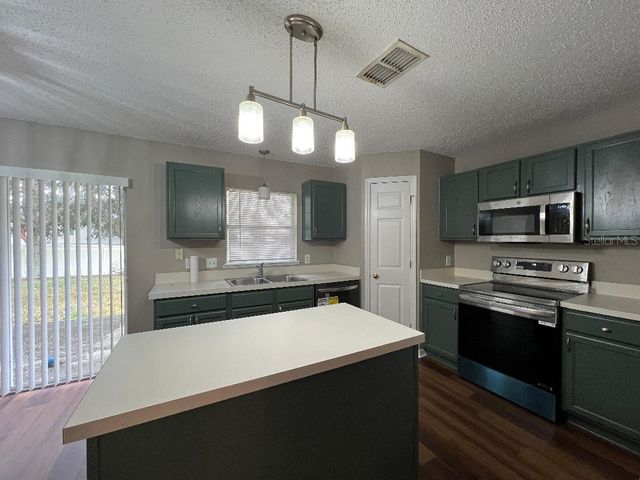 512 YEARLING COVE LOOP, Apopka, FL 32703