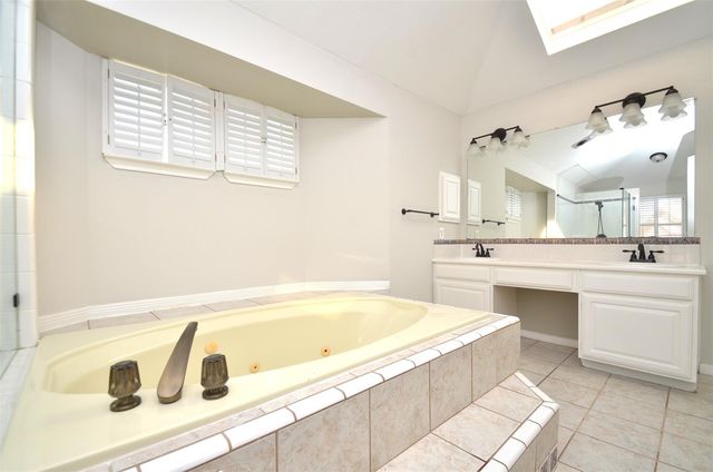12739 Skyknoll Lane, Houston, TX 77082
