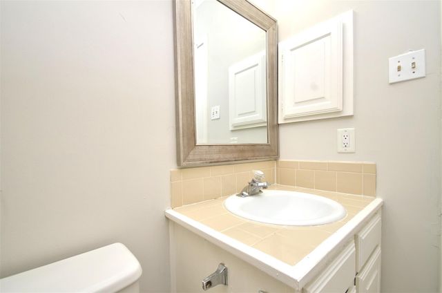 12739 Skyknoll Lane, Houston, TX 77082