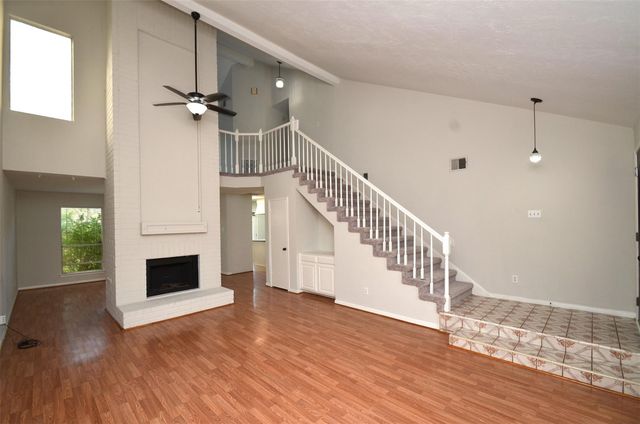 12739 Skyknoll Lane, Houston, TX 77082
