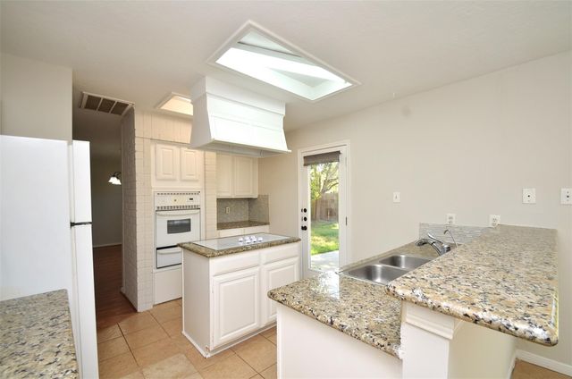 12739 Skyknoll Lane, Houston, TX 77082