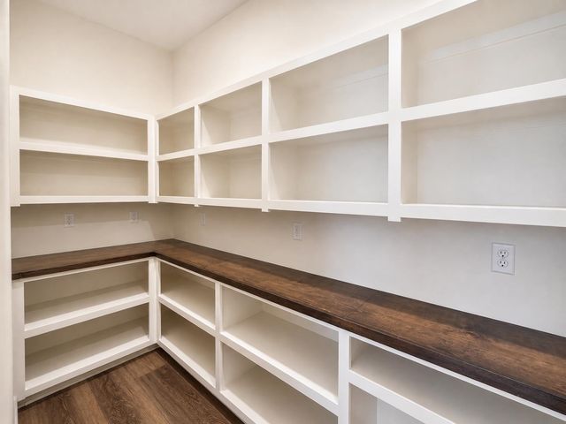 5857 N St. Paul Ct., Wichita, KS 67204