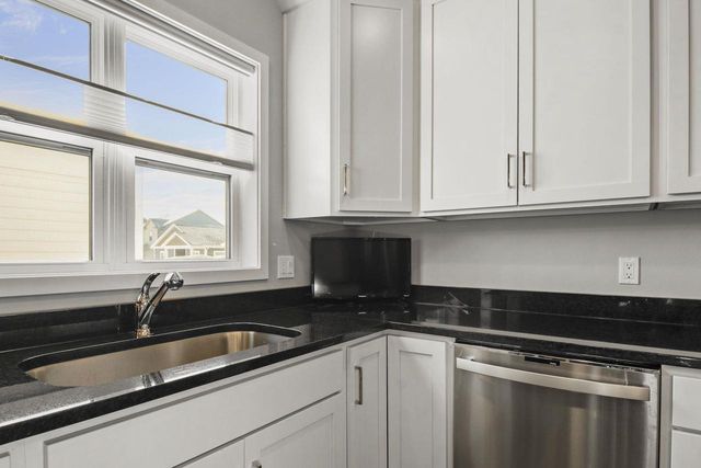 2812 Frisee Drive, Fitchburg, WI 53711