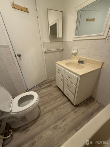 80 1st Street, Perth Amboy, NJ 08861