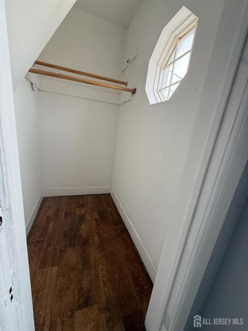 80 1st Street, Perth Amboy, NJ 08861