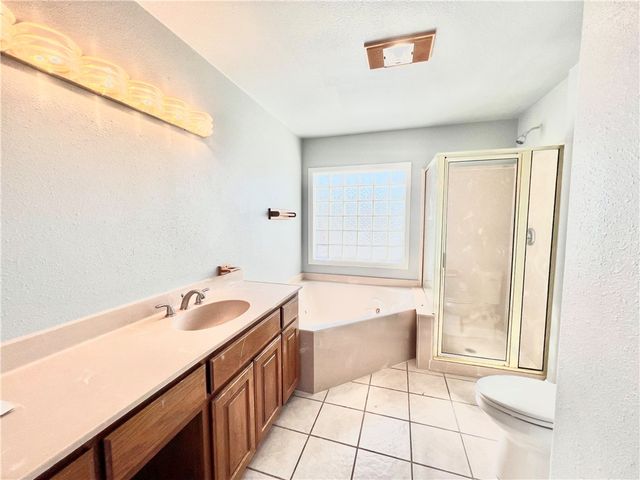 7921 Etienne Dr, Corpus Christi, TX 78414