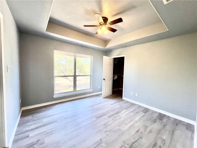 7921 Etienne Dr, Corpus Christi, TX 78414