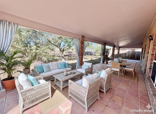 7921 Etienne Dr, Corpus Christi, TX 78414