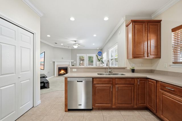 203 Beal Parkway, Fort Walton Beach, FL 32548