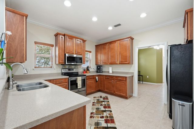 203 Beal Parkway, Fort Walton Beach, FL 32548