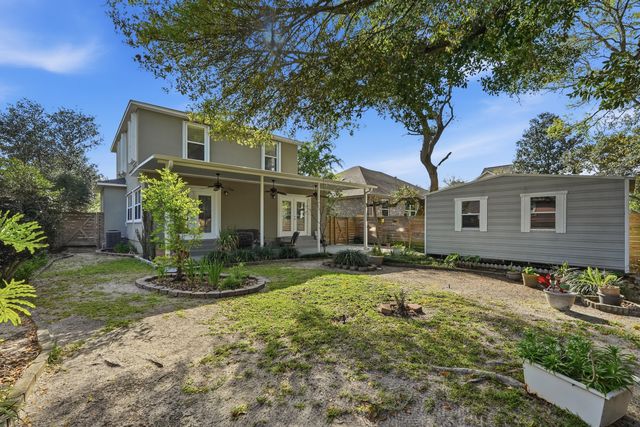 203 Beal Parkway, Fort Walton Beach, FL 32548