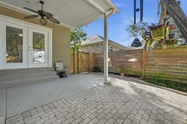 203 Beal Parkway, Fort Walton Beach, FL 32548