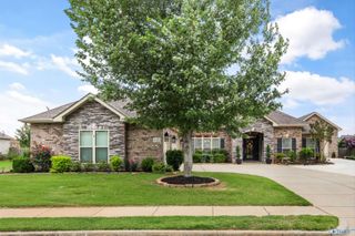 4420 Duskin Court, Owens Cross Roads, AL 35763
