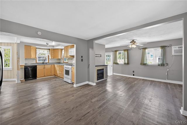 301 Elbow Road, Salina, NY 13212