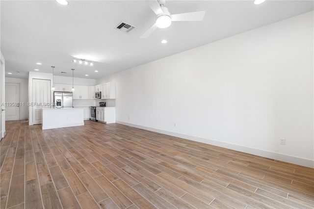 14840 Golden Jax Lane Radiance 8-103, Delray Beach, FL 33446