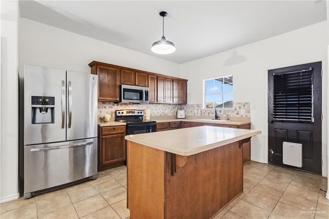 1506 Montecruz Street, Mission, TX 78574