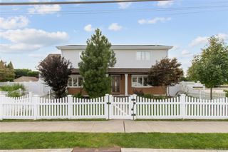 60 Alhambra Road, Massapequa, NY 11758