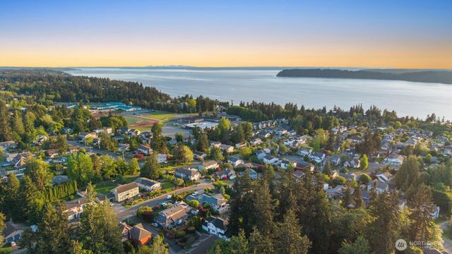902 18th Street, Mukilteo, WA 98275
