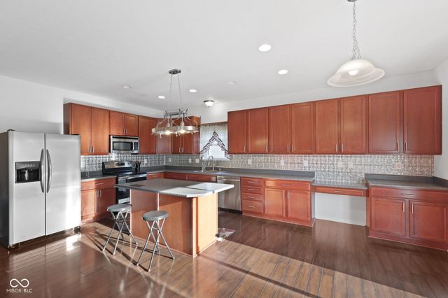 13834 Keams Drive, Fishers, IN 46038
