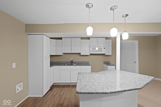 13834 Keams Drive, Fishers, IN 46038