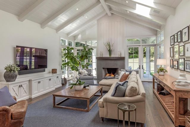 26900 Beatrice Lane, Los Altos Hills, CA 94022