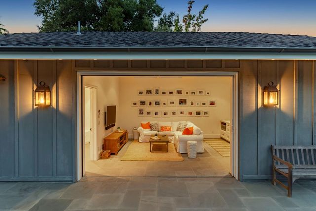 26900 Beatrice Lane, Los Altos Hills, CA 94022