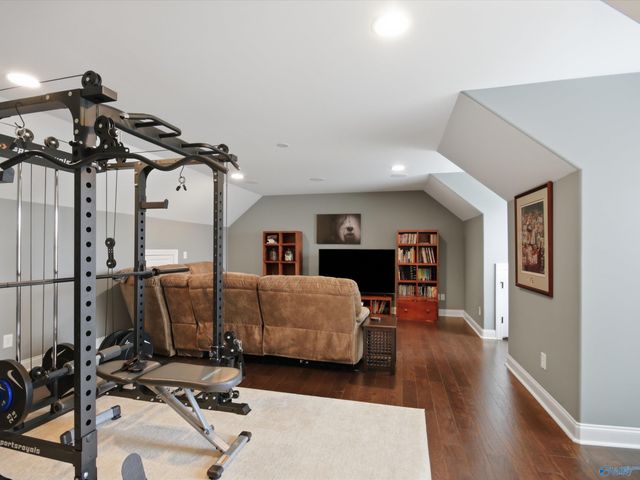 2017 Meadow Creek Circle SE, Owens Cross Roads, AL 35763