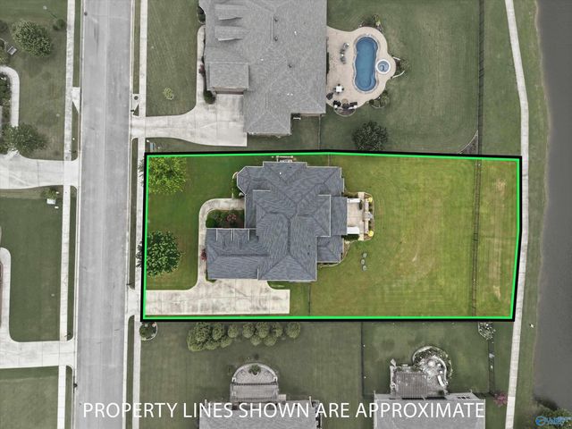 2017 Meadow Creek Circle SE, Owens Cross Roads, AL 35763