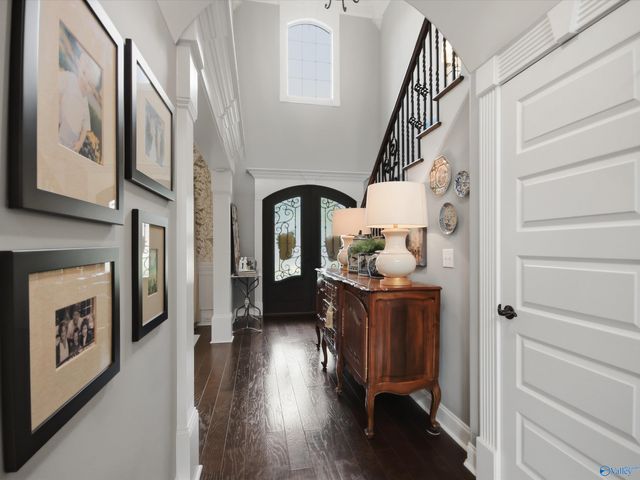 2017 Meadow Creek Circle SE, Owens Cross Roads, AL 35763