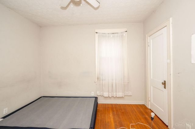 4526 Clearview Avenue, Cincinnati, OH 45205