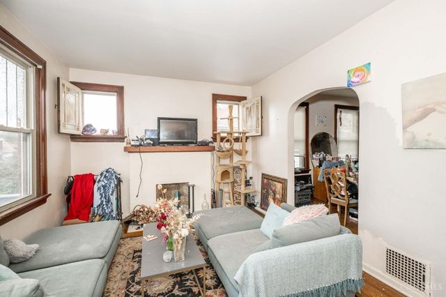 4526 Clearview Avenue, Cincinnati, OH 45205