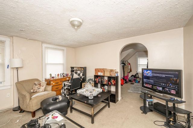 4526 Clearview Avenue, Cincinnati, OH 45205