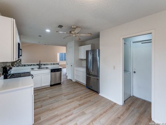 6923 Raintree, San Antonio, TX 78233