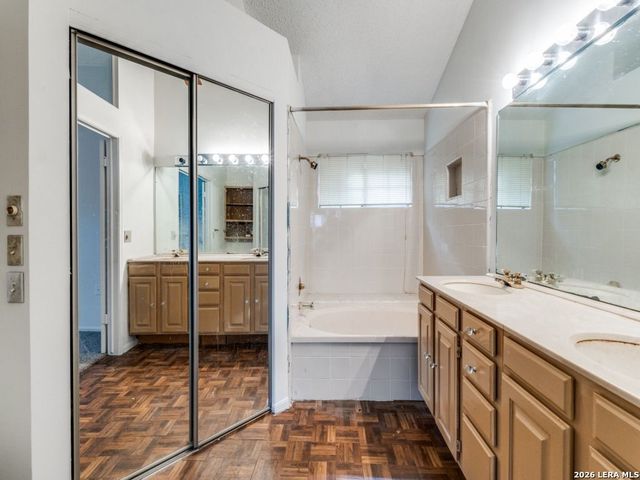 6923 Raintree, San Antonio, TX 78233