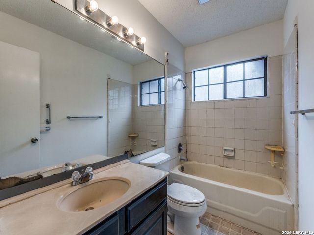 6923 Raintree, San Antonio, TX 78233