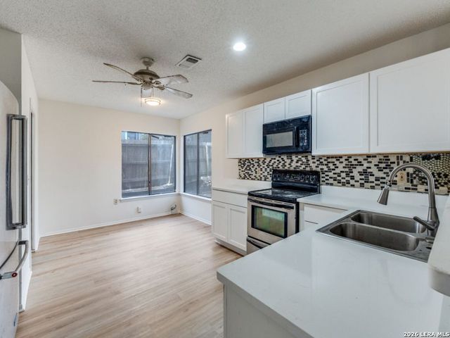 6923 Raintree, San Antonio, TX 78233