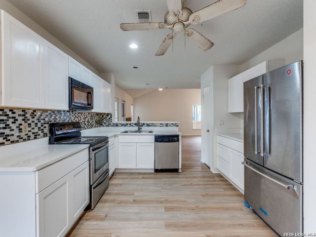 6923 Raintree, San Antonio, TX 78233