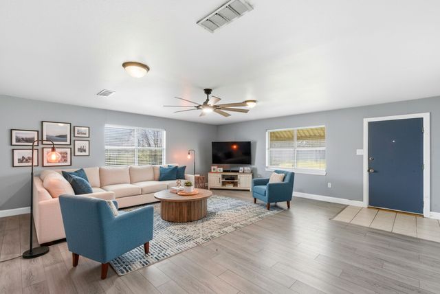 504 N Hall Street, Hamilton, TX 76531