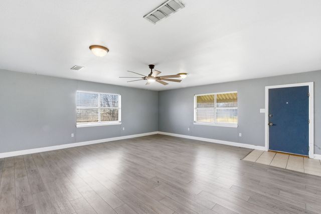 504 N Hall Street, Hamilton, TX 76531