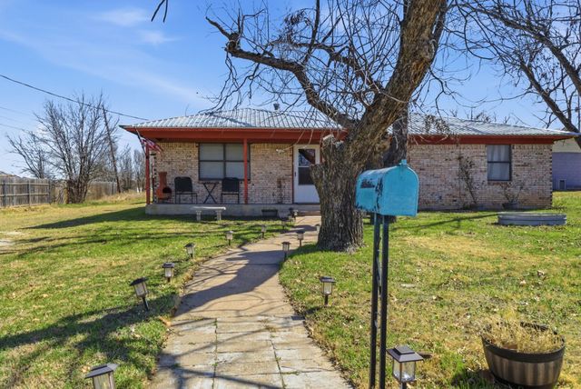 504 N Hall Street, Hamilton, TX 76531