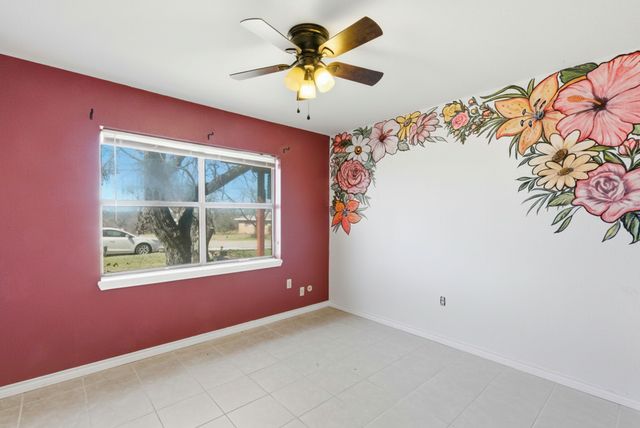 504 N Hall Street, Hamilton, TX 76531