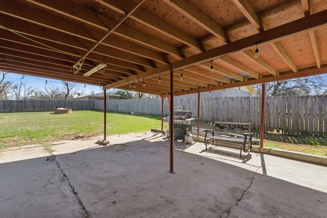 504 N Hall Street, Hamilton, TX 76531