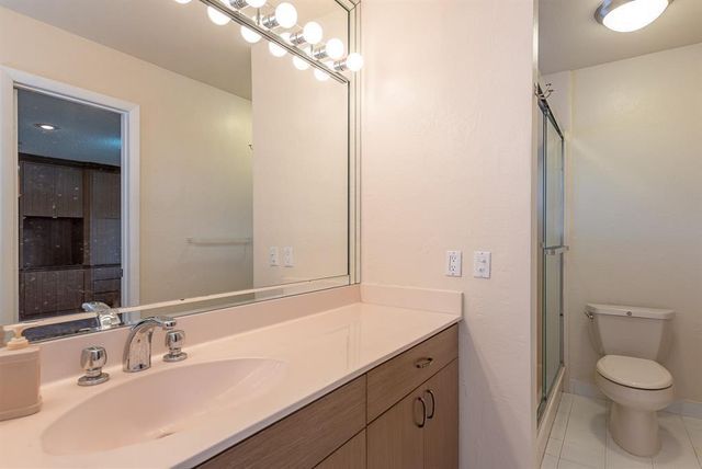 3650 N 36th Avenue 51, Hollywood, FL 33021